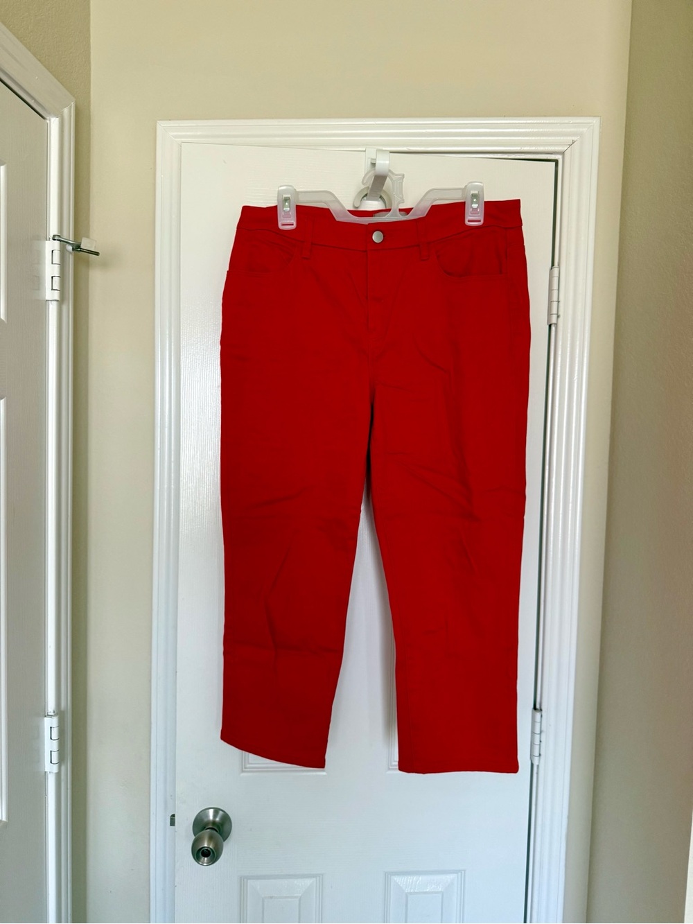 Chico’s Bright Red Capri Pants - Sz 1
